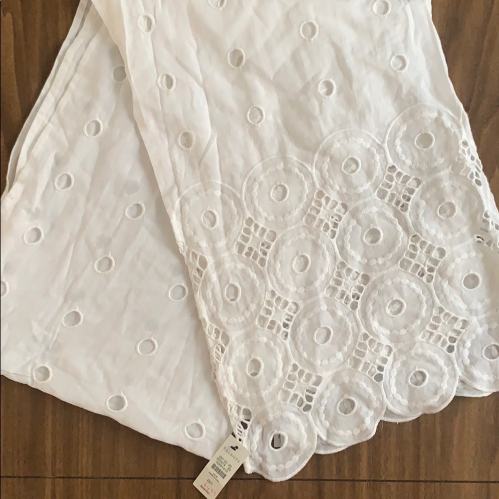 Beautiful white scarf / wrap Talbots